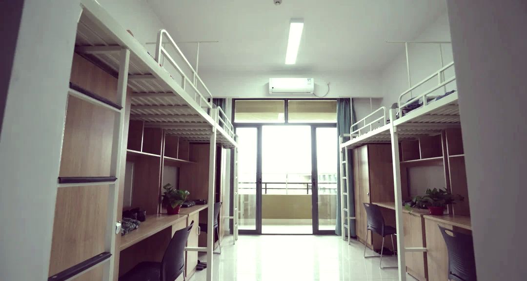 中瑞酒店管理學(xué)院宿舍探秘 酒店管理專業(yè)的獨(dú)特居住體驗(yàn)